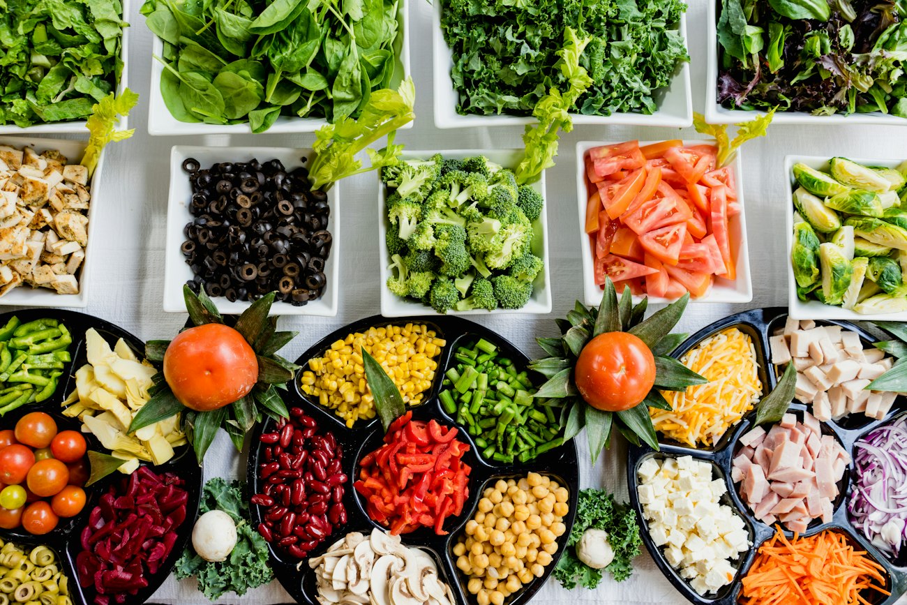 Assorted vegetables in a fresh produce box